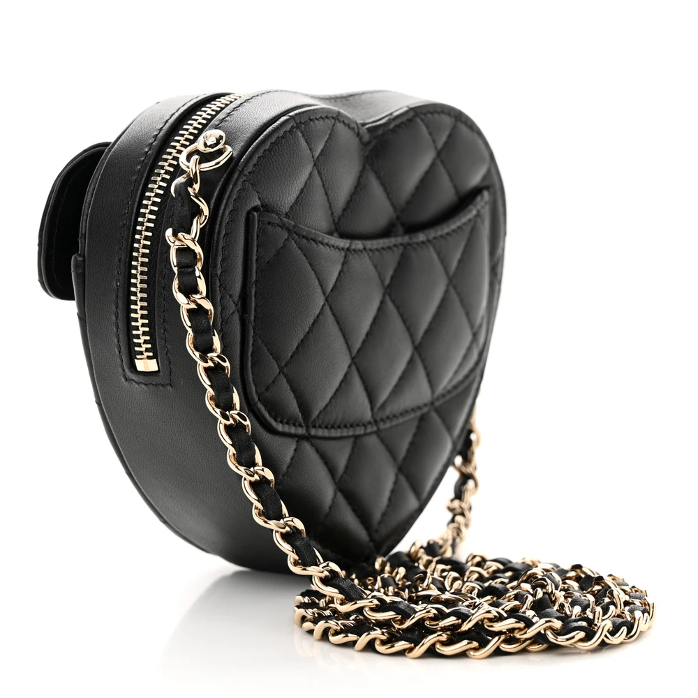 Mirror-Quality Chanel Heart Clutch Replica You’ll Love - Image 3