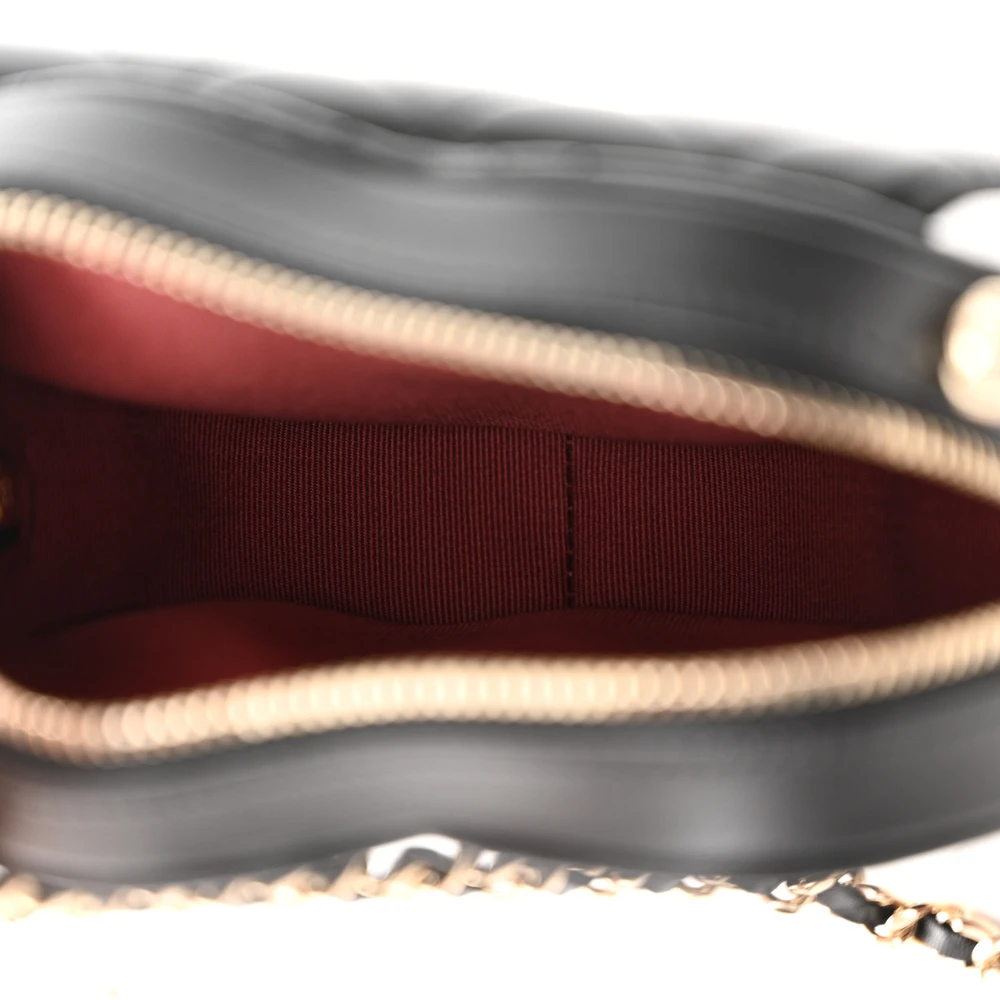 Mirror-Quality Chanel Heart Clutch Replica You’ll Love - Image 7