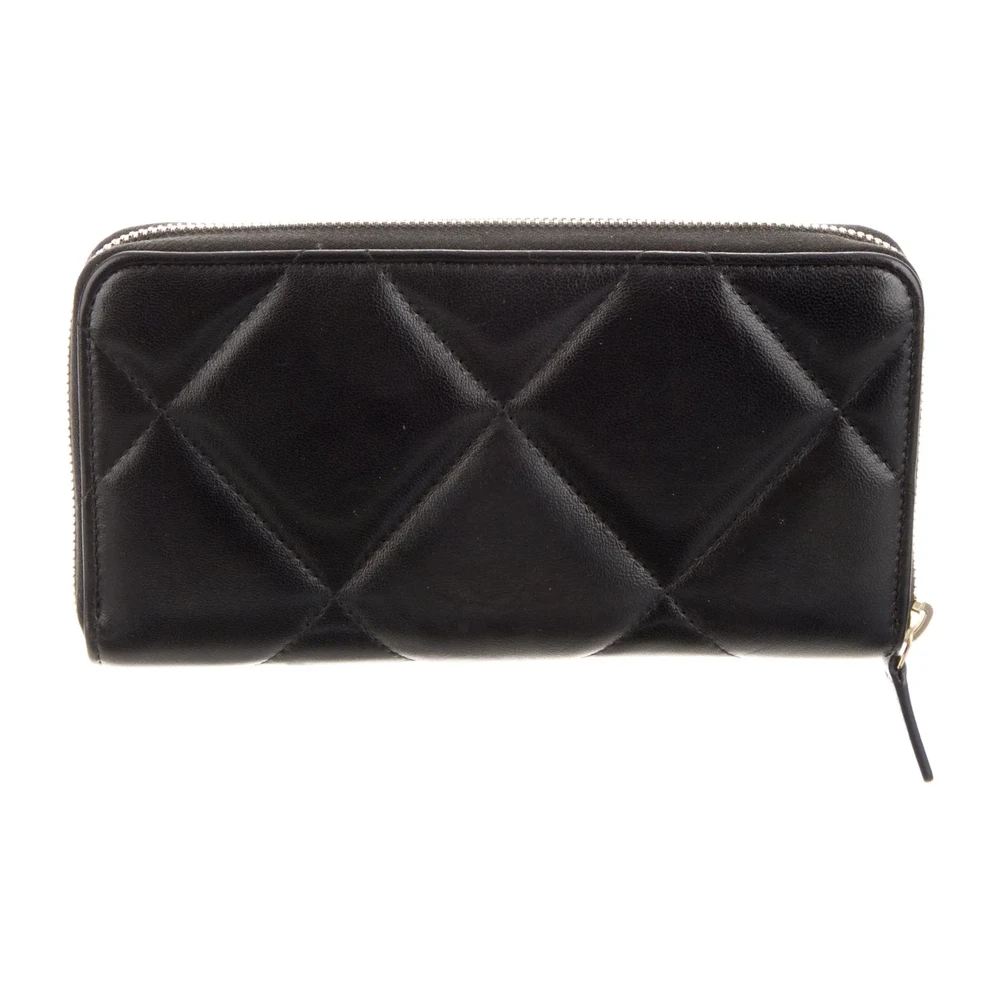 Chanel Black Quilted Wallet – Mirror Quality Replica - Image 2