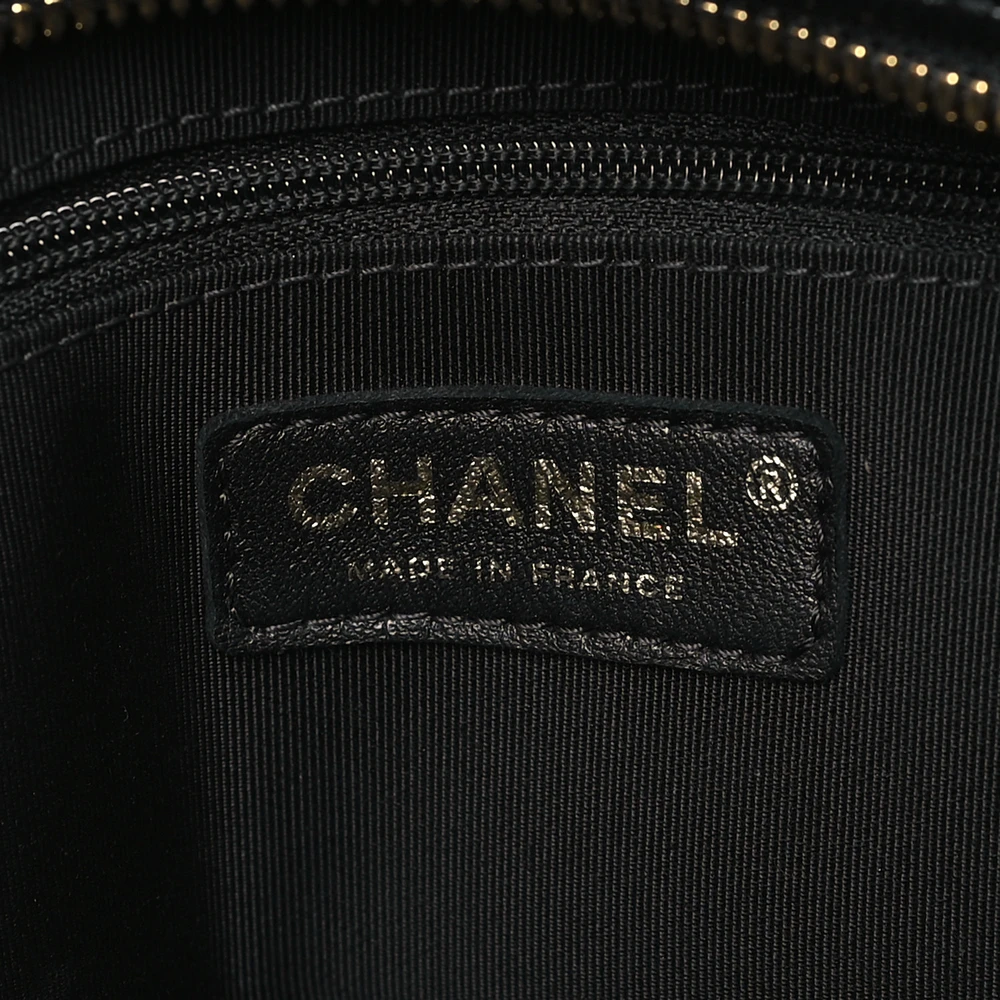 Mirror-Quality Replica Chanel Bowler Bag – Timeless Elegance - Image 2