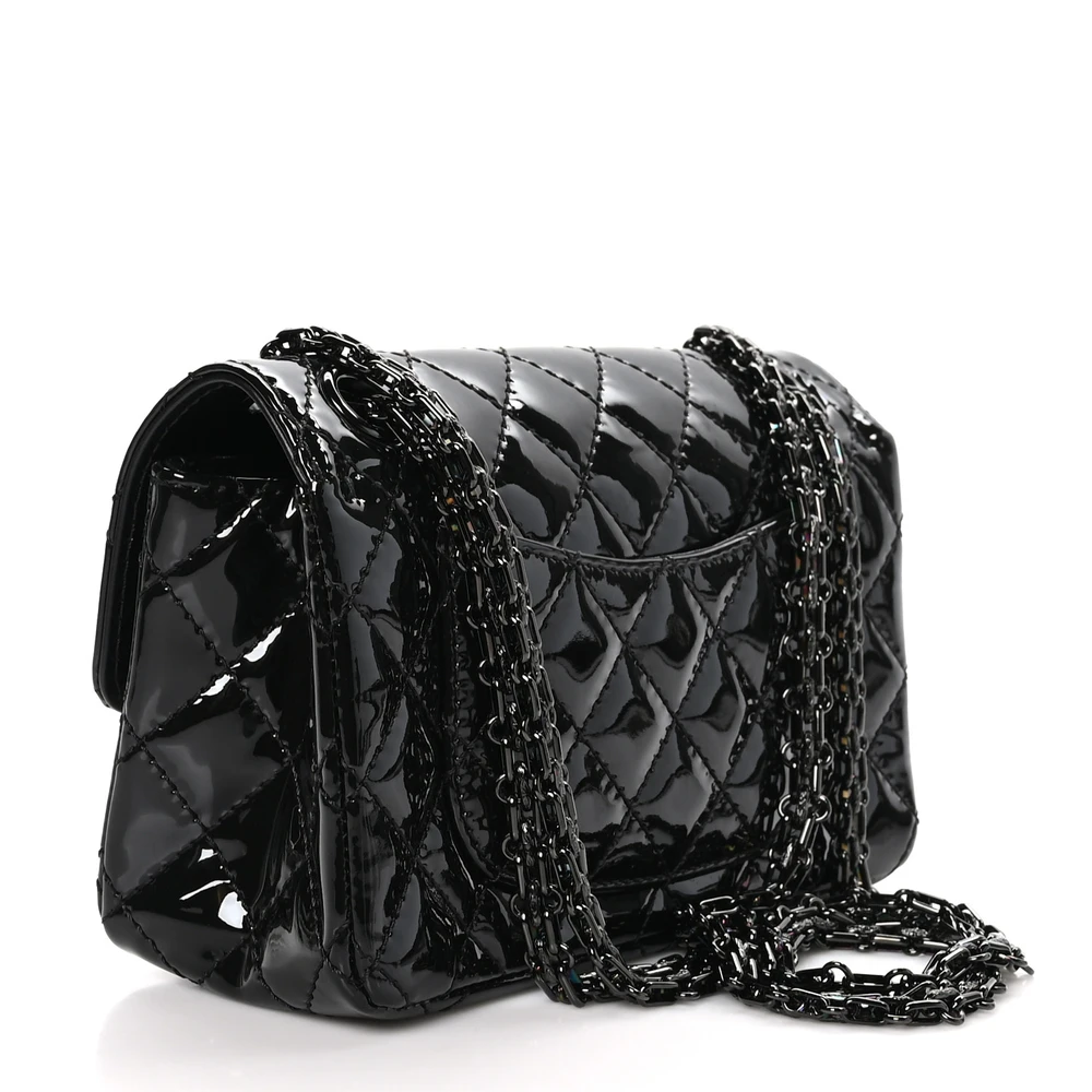 Mirror-Quality Chanel Mini Flap Replica: Quilted to Perfection - Image 3