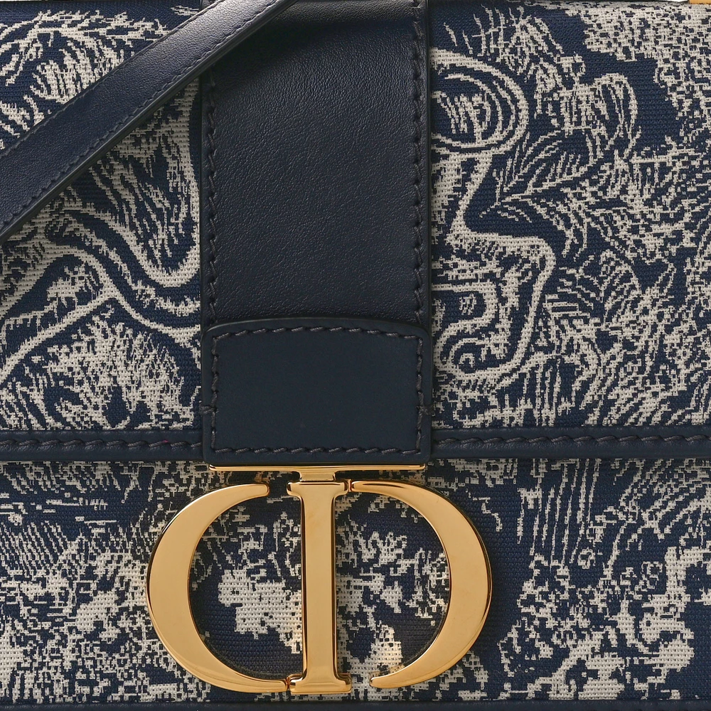 Mirror Quality Replica Dior Montaigne Bag – Elegant and Affordable - Image 8