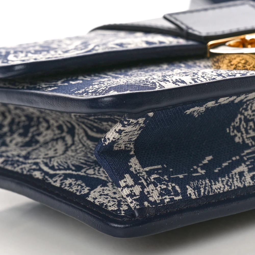 Mirror Quality Replica Dior Montaigne Bag – Elegant and Affordable - Image 4