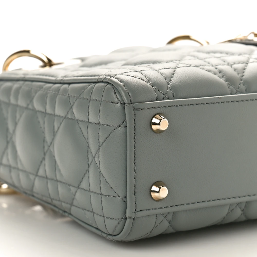 Replica Handbags That Redefine Luxury – Mini Lady Dior Superfake - Image 4