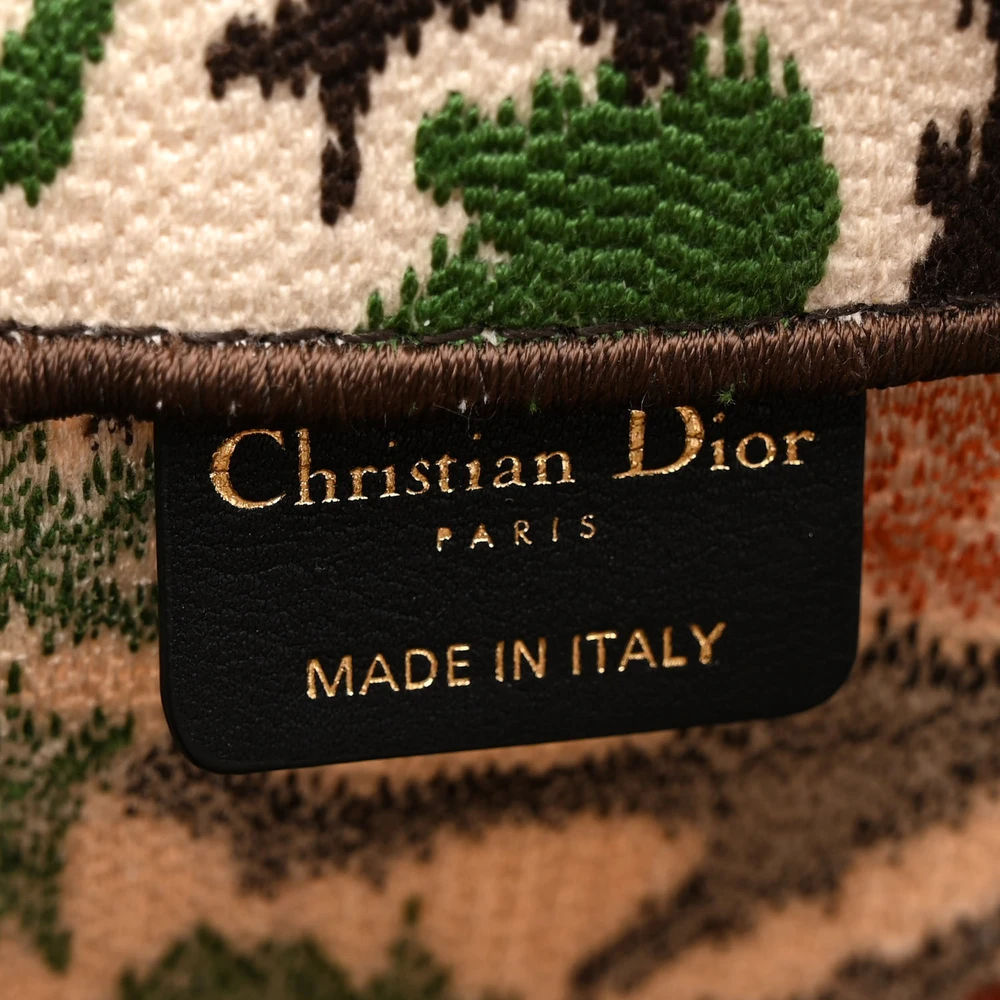 Superfake Dior Book Tote Replica—Mirror Quality Guaranteed - Image 2