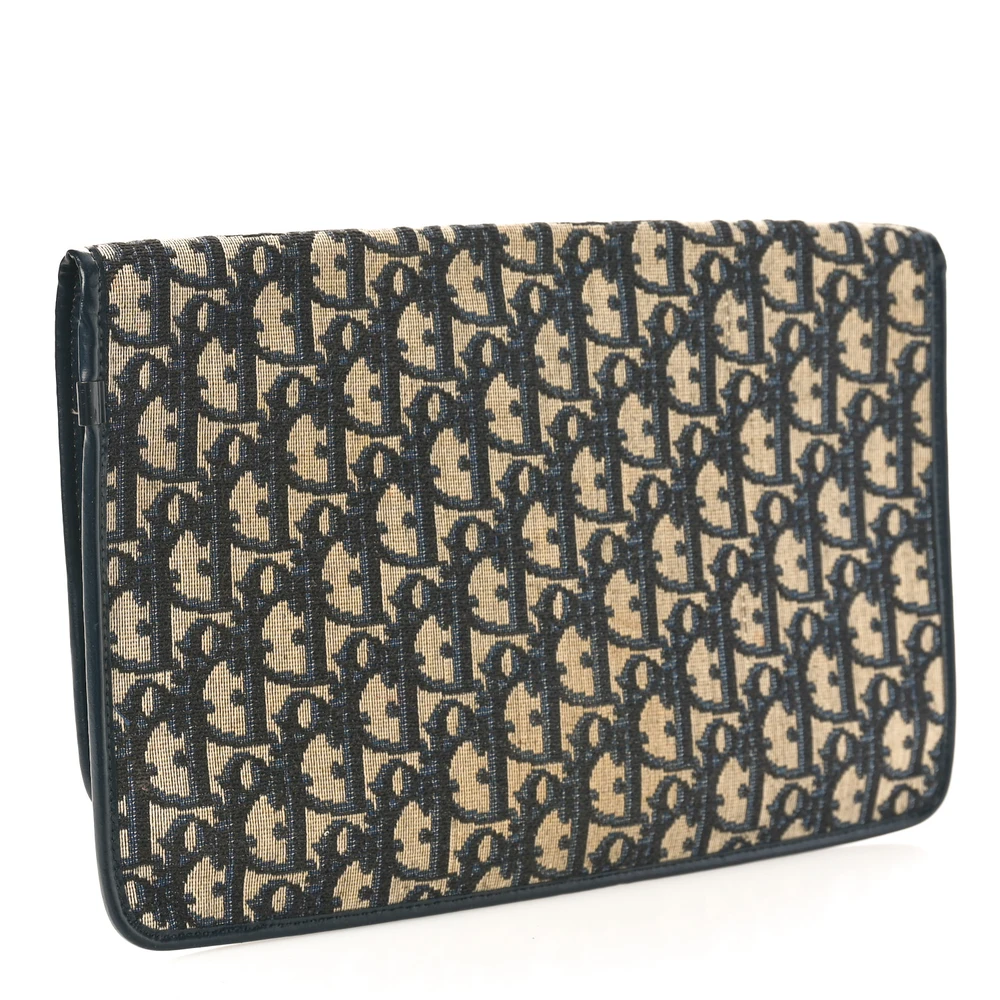 Discover Top-Quality Superfake Dior Clutches Today - Image 3