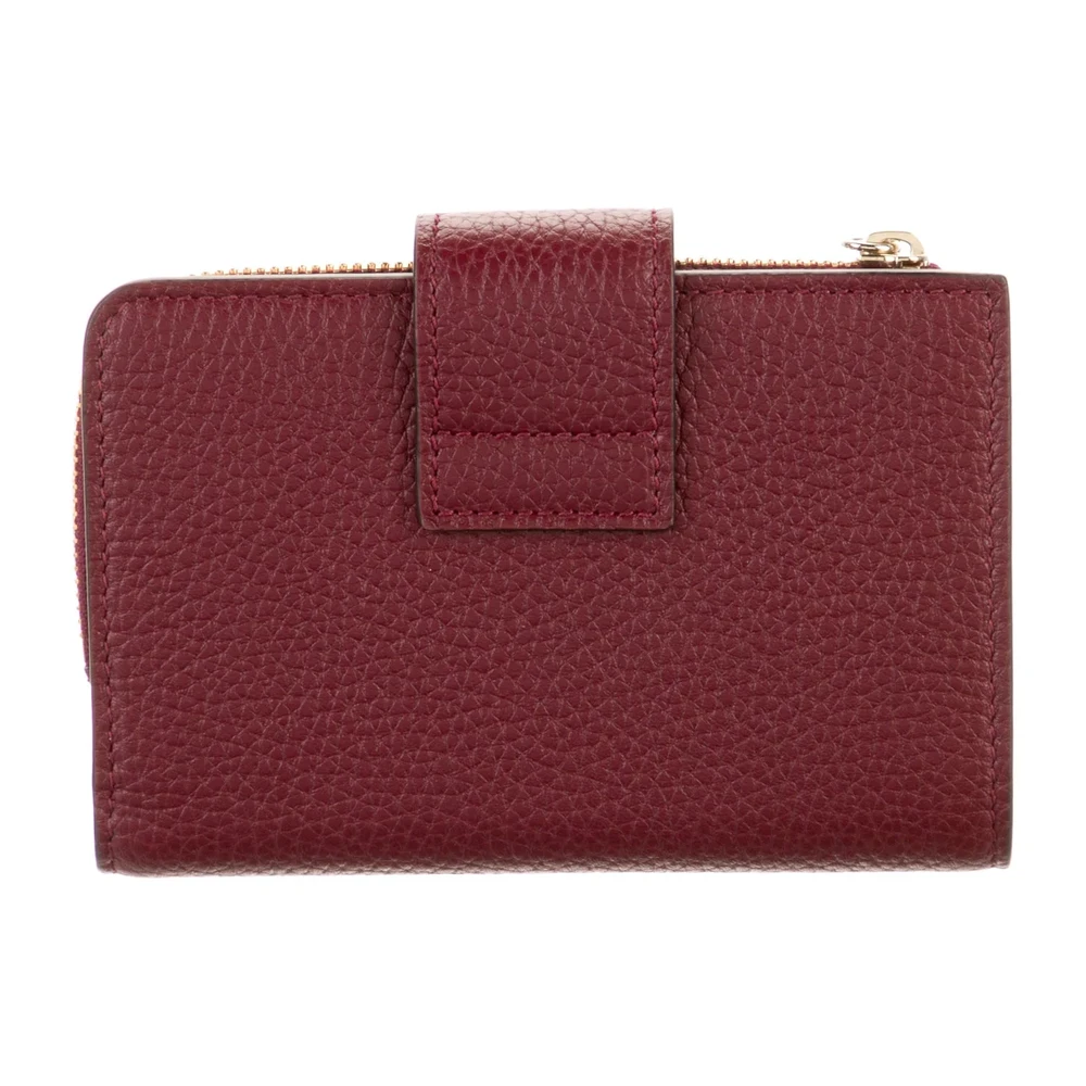 Compact & Chic Replica Gucci Wallet with Gold Hardware - Image 2