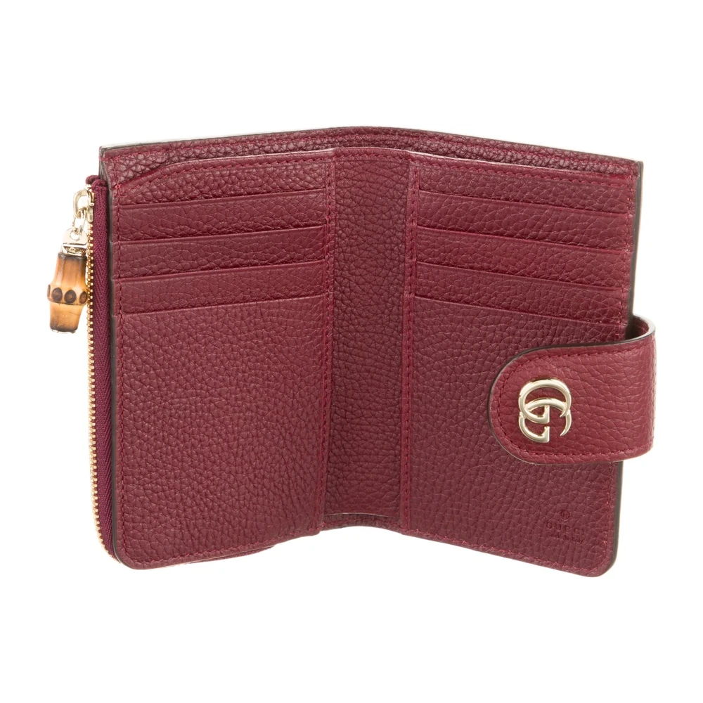 Compact & Chic Replica Gucci Wallet with Gold Hardware - Image 3