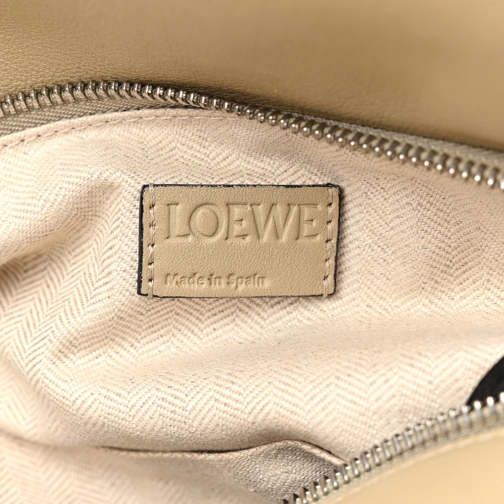 Mirror Quality Replica of Loewe Puzzle Bag in Calfskin Leather - Image 2