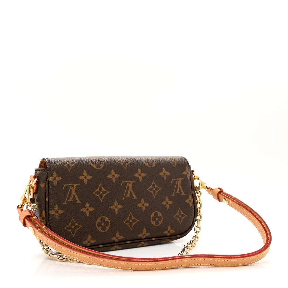Louis Vuitton Ivy Wallet With Gold Hardware – High-Quality Replica - Image 3