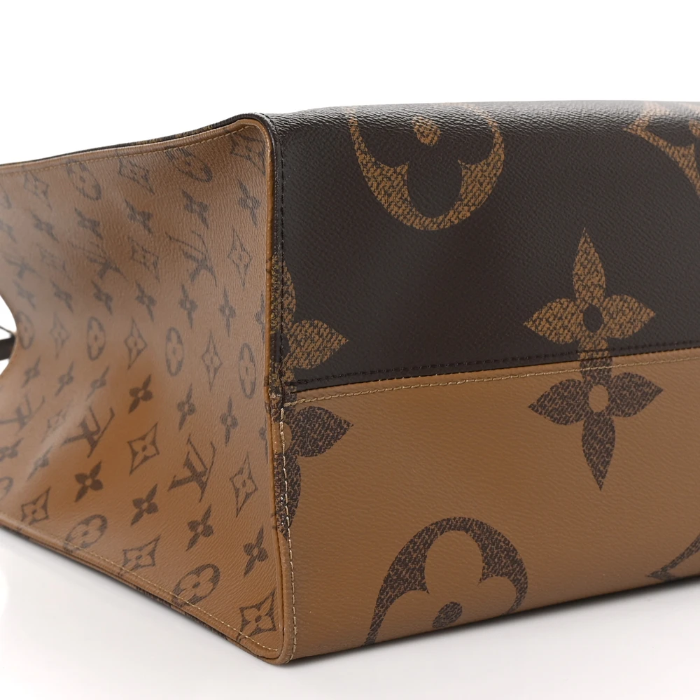Superfake Handbags | Louis Vuitton Canvas Onthego GM Replica - Image 4