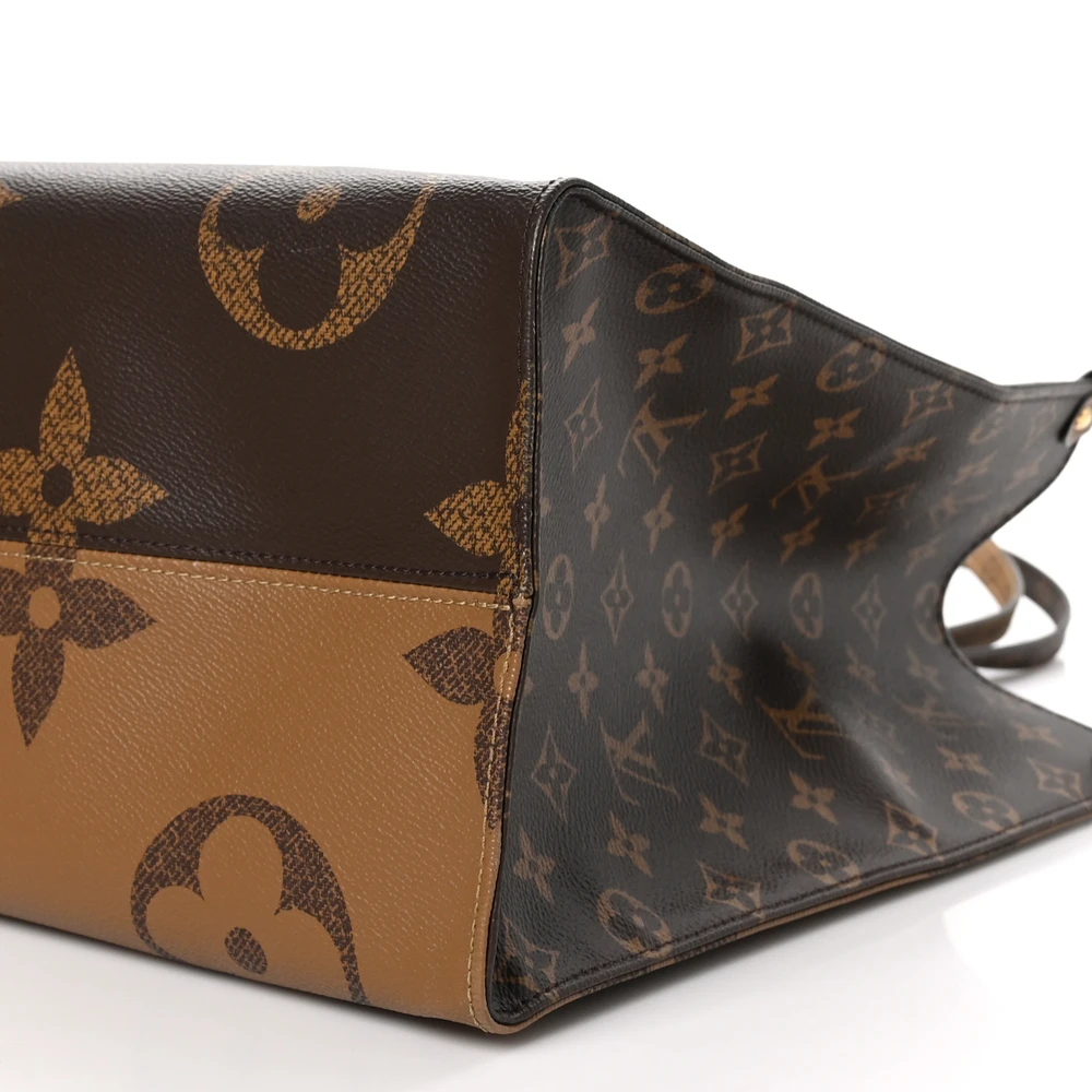 Superfake Handbags | Louis Vuitton Canvas Onthego GM Replica - Image 5